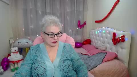 kaylesmoll online show from 02/27/25, 04:52