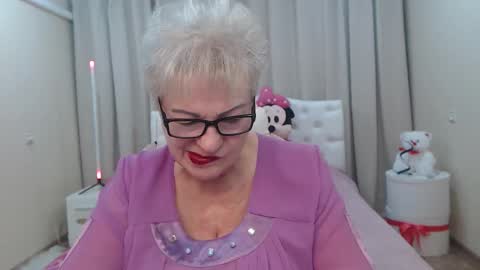 kaylesmoll online show from 01/31/26, 07:45