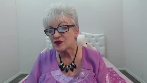 kaylesmoll online show from 07/21/26, 06:43