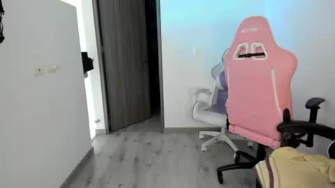 kaylie online show from 10/10/25, 12:04