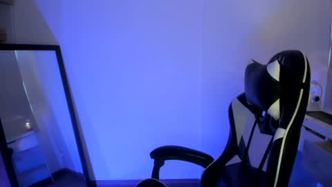 kaylie online show from 07/10/26, 10:34