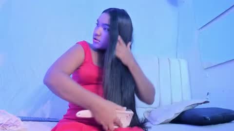 Snapshot of kayna_gomez chatting on 10/05/25, 07:23 Kayna online show from 10/05/25, 07:23