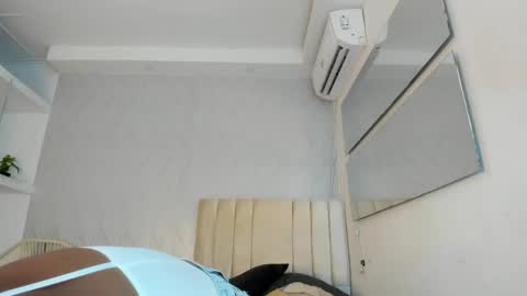 Kayna online show from 05/09/26, 07:19