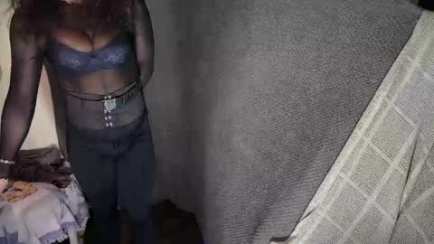 katie online show from 05/10/26, 04:12