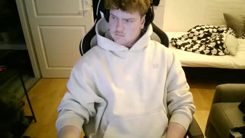 Aatu online show from 11/26/25, 12:06