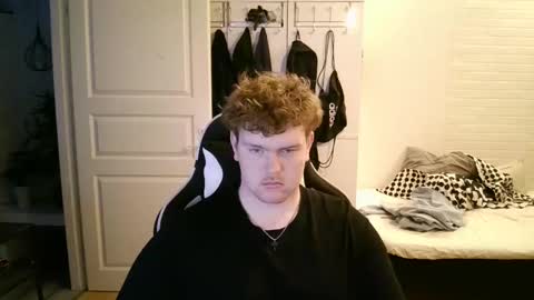 Aatu online show from 12/16/25, 08:30