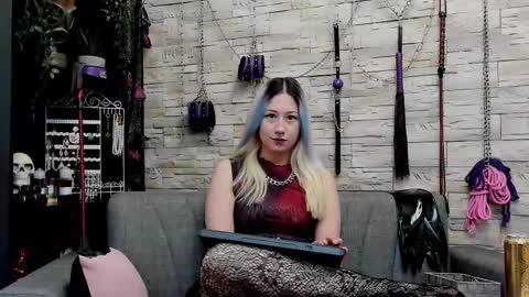 Miss Kazia online show from 01/19/26, 01:42