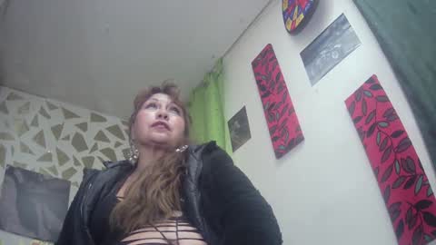 KAZSANDRAH online show from 01/17/25, 10:22