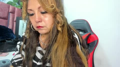 Snapshot of kazsandrah chatting on 04/08/26, 04:34 KAZSANDRAH online show from 04/08/26, 04:34