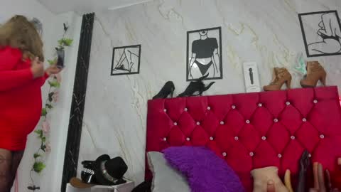Snapshot of kazsandrah chatting on 04/15/26, 05:03 KAZSANDRAH online show from 04/15/26, 05:03