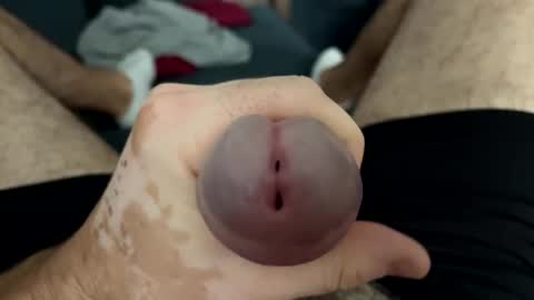 Snapshot of kb542643 chatting on 10/18/25, 12:17 kb542643 online show from 10/18/25, 12:17