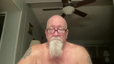 Snapshot of kcbace61760 chatting on 02/09/25, 01:33 kcbace61760 online show from 02/09/25, 01:33