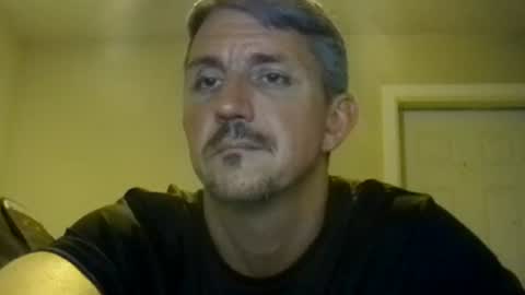 Snapshot of kcufem23 chatting on 06/28/26, 07:42 kcufem23 online show from 06/28/26, 07:42