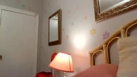 Snapshot of keaginschroeder1 chatting on 12/20/25, 05:25 keaginschroeder1 online show from 12/20/25, 05:25