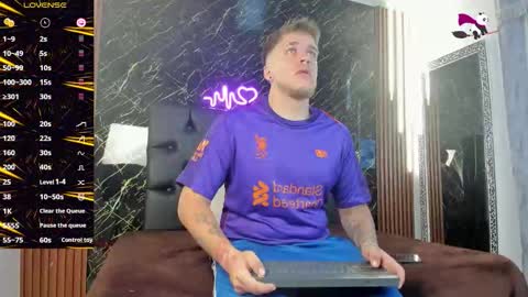 Keane online show from 10/25/25, 12:23