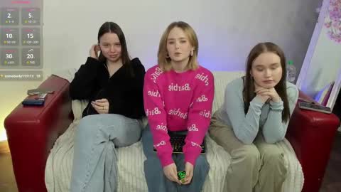 Snapshot of kebesheska chatting on 02/28/25, 02:20 Seb Polly Roxy Jonny online show from 02/28/25, 02:20