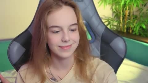 Seb Polly Roxy Jonny online show from 11/16/25, 04:23