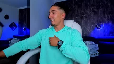 Snapshot of keelanmg chatting on 02/16/25, 01:58 keelanmg online show from 02/16/25, 01:58