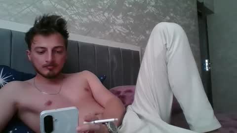 Snapshot of keetherwulf chatting on 03/07/26, 12:35 keetherwulf online show from 03/07/26, 12:35