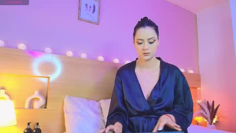 Snapshot of keidancee chatting on 11/18/25, 09:19 Keidance online show from 11/18/25, 09:19