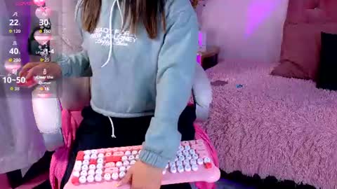    online show from 06/18/26, 03:18