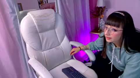    online show from 06/19/26, 03:11