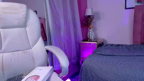    online show from 06/23/26, 03:15