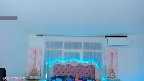 Snapshot of keila_mendoza chatting on 02/15/25, 11:47 Keila online show from 02/15/25, 11:47