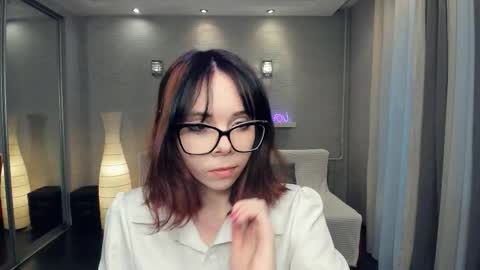 Keila online show from 12/16/25, 09:03