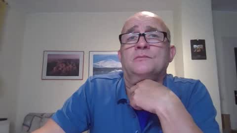 Snapshot of keilie1 chatting on 10/25/25, 10:15 keilie1 online show from 10/25/25, 10:15