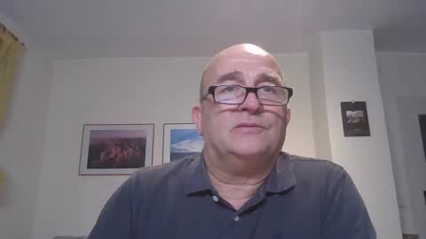 Snapshot of keilie1 chatting on 11/15/25, 06:59 keilie1 online show from 11/15/25, 06:59