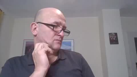 Snapshot of keilie1 chatting on 12/14/25, 10:03 keilie1 online show from 12/14/25, 10:03