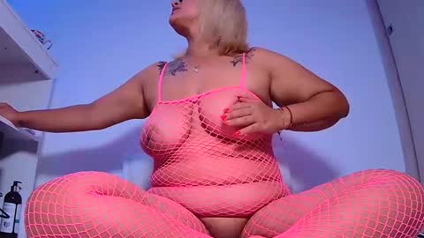 keirabbw online show from 12/05/24, 01:25