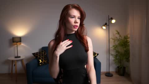 keira_knight online show from 03/01/25, 10:21
