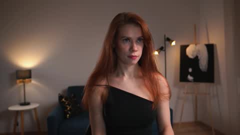 keira_knight online show from 10/06/25, 11:35