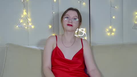Keira online show from 12/24/24, 03:38