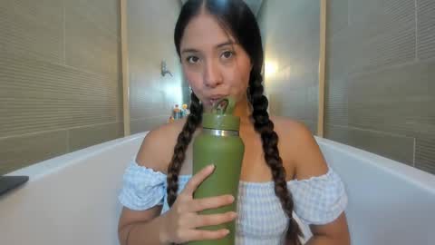 keiry_gonzalez11_aws online show from 09/10/25, 12:32
