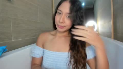 keiry_gonzalez11_aws online show from 10/29/25, 02:47