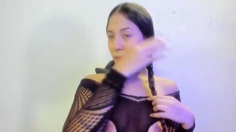 keiry_gonzalez23_aws online show from 10/02/25, 12:50