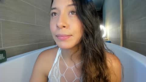 keiry_gonzalez23_aws online show from 10/30/25, 02:35