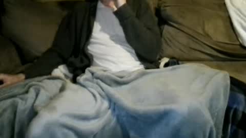 Snapshot of keiser1771 chatting on 11/17/25, 10:32 keiser1771 online show from 11/17/25, 10:32