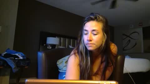 kekes2015 online show from 10/24/25, 11:12