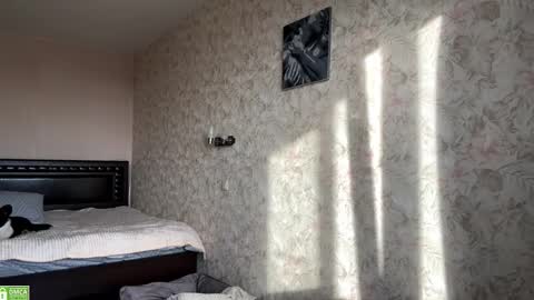 Sylvia online show from 11/08/25, 08:14