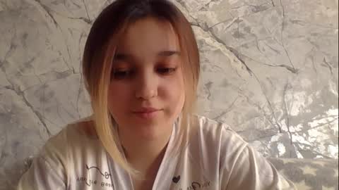 Snapshot of kelli_nuna_bebe chatting on 05/01/26, 10:31 kelli_nuna_bebe online show from 05/01/26, 10:31