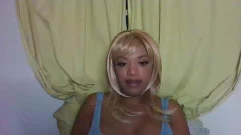 Snapshot of kelliecapri chatting on 02/03/26, 06:40 Kellie online show from 02/03/26, 06:40