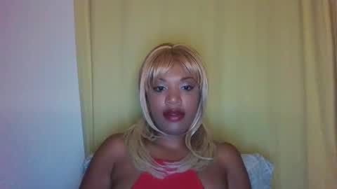 Snapshot of kelliecapri chatting on 02/10/26, 05:00 Kellie online show from 02/10/26, 05:00