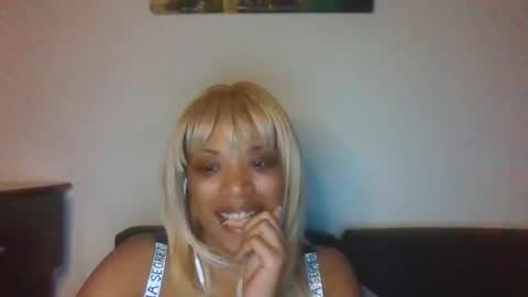 Snapshot of kelliecapri chatting on 03/23/26, 05:00 Kellie online show from 03/23/26, 05:00