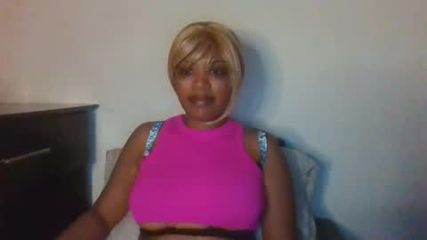 Snapshot of kelliecapri chatting on 04/16/26, 06:14 Kellie online show from 04/16/26, 06:14