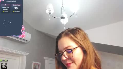 Snapshot of kellielowie chatting on 01/03/25, 01:36 kellielowie online show from 01/03/25, 01:36