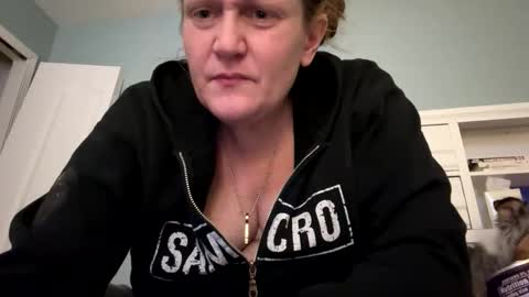 kellilyn10 online show from 04/13/26, 01:44